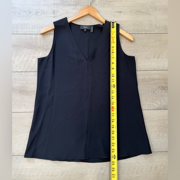THEORY a-line v-neck black sleeveless blouse in Rosalina crepe size XS - Picture 9 of 13